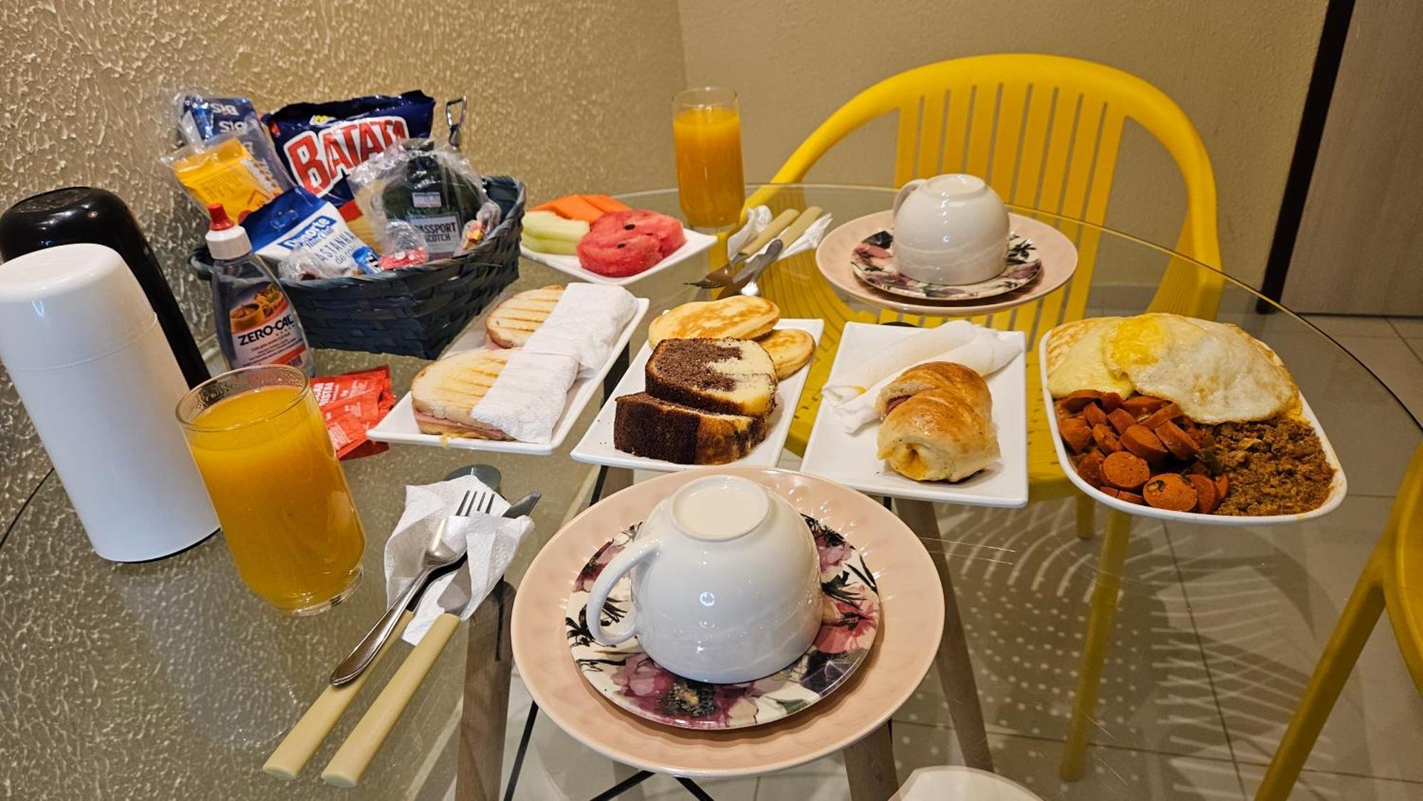 Henry'S Motel 阿尔科韦迪 外观 照片