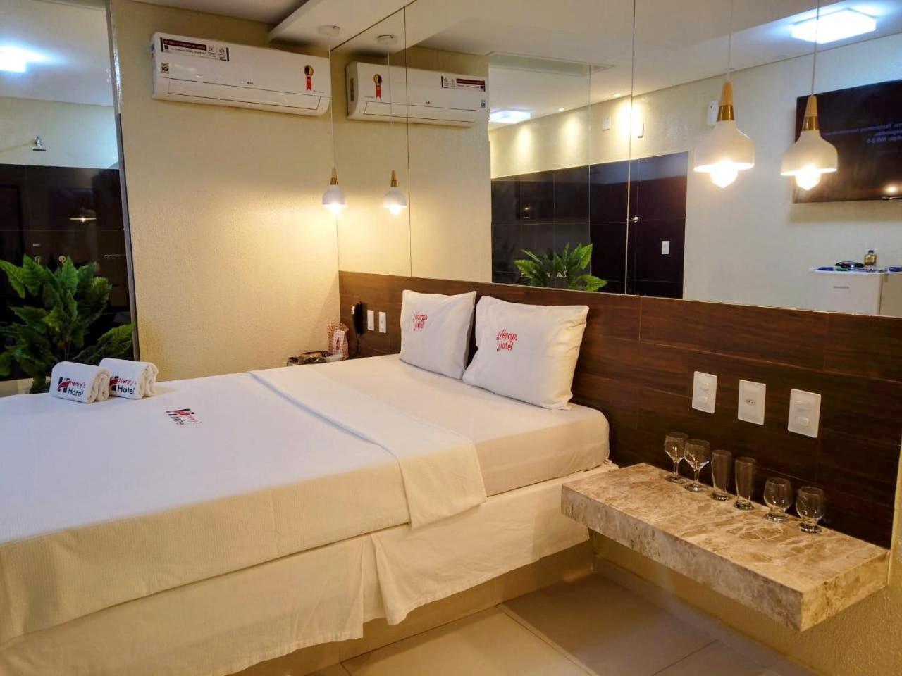 Henry'S Motel 阿尔科韦迪 外观 照片