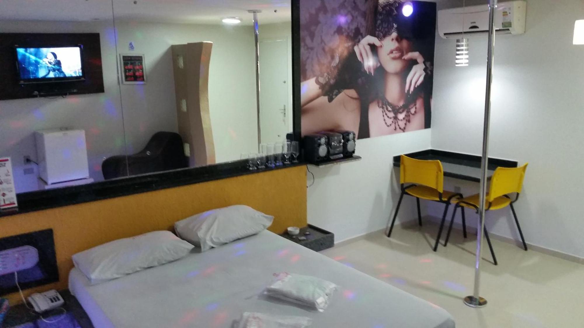 Henry'S Motel 阿尔科韦迪 外观 照片