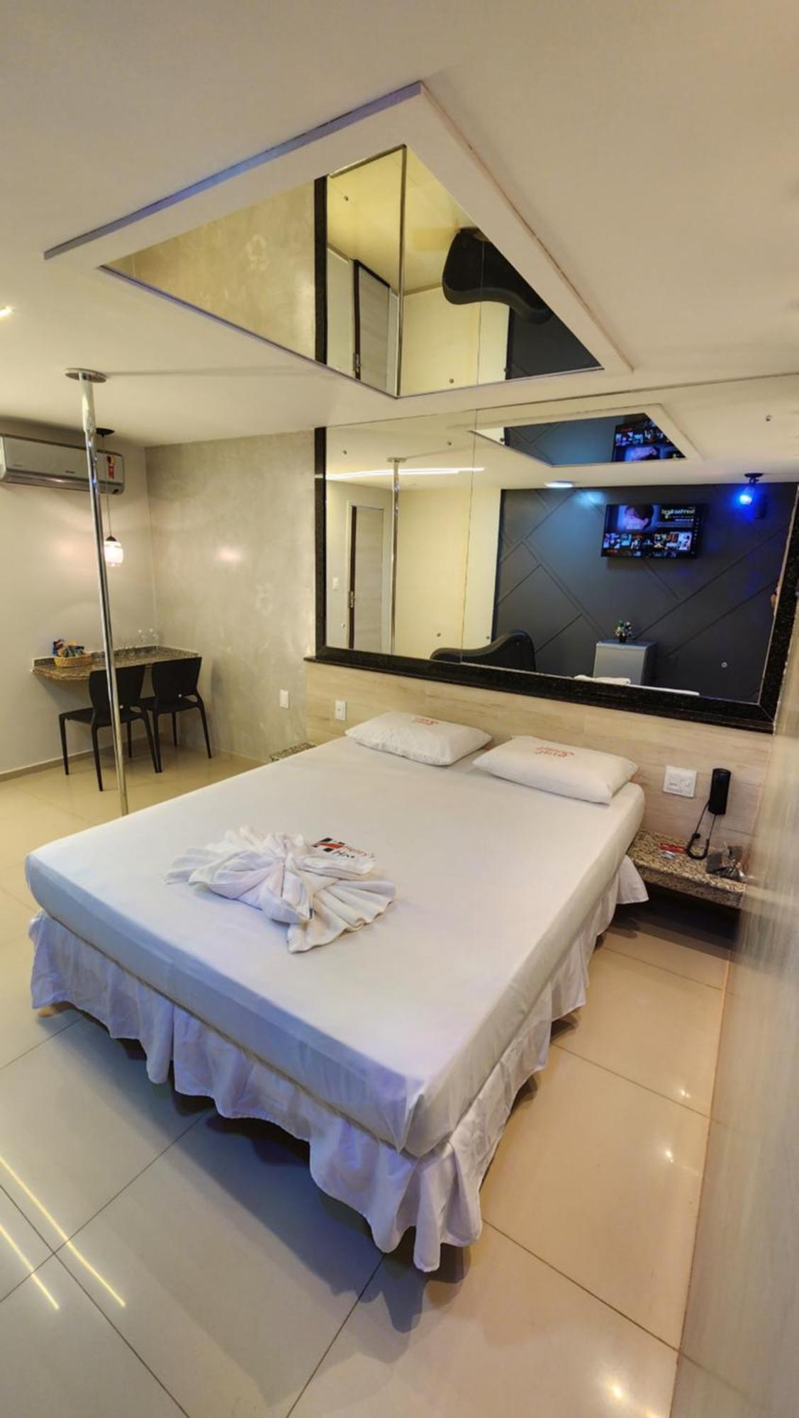 Henry'S Motel 阿尔科韦迪 外观 照片